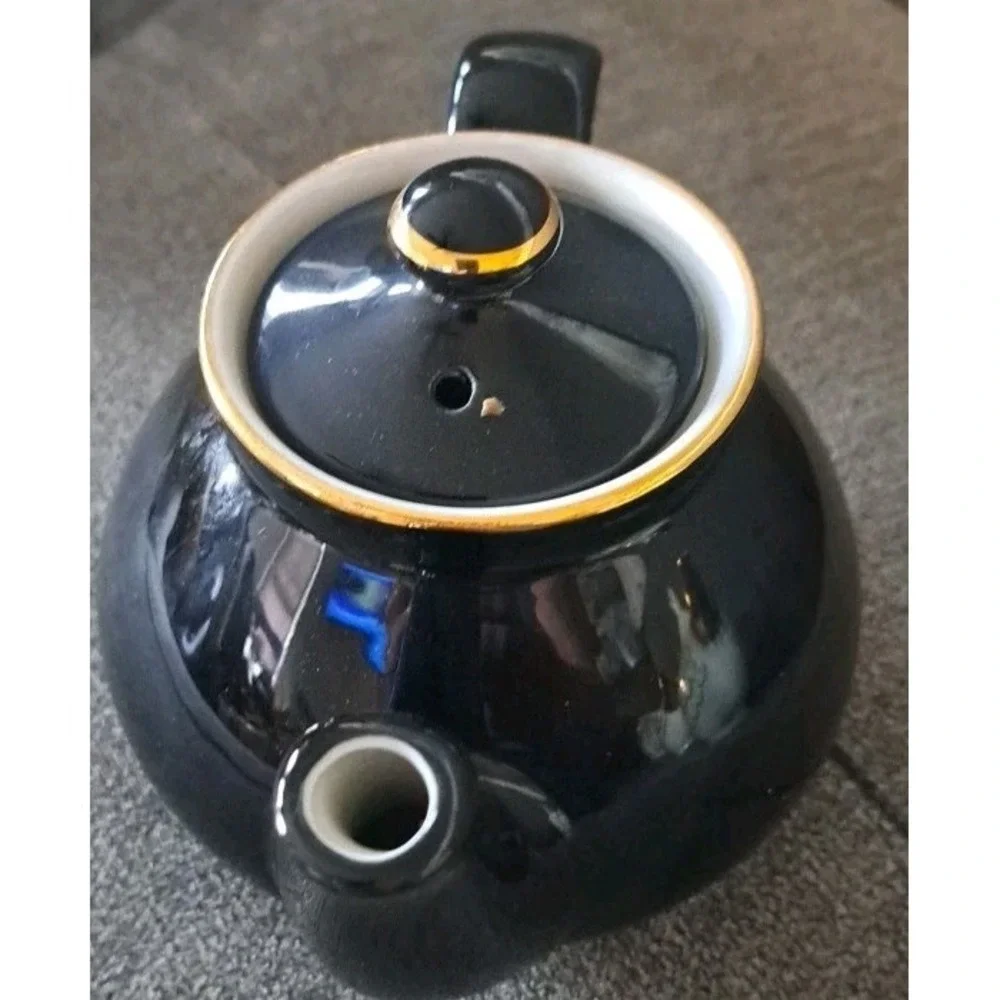 Vtg Hall China New York 2 Cup Teapot Deep‎ Navy Blue Gold Trim Made USA
